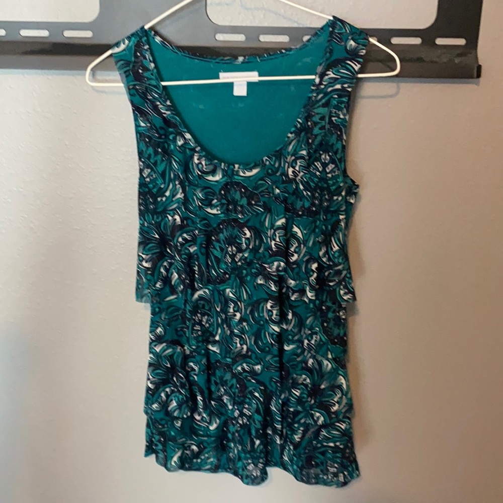 Business casual top. Great color!